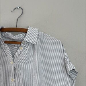 Madewell Women's Button Down Shirt - White with Black Stripes